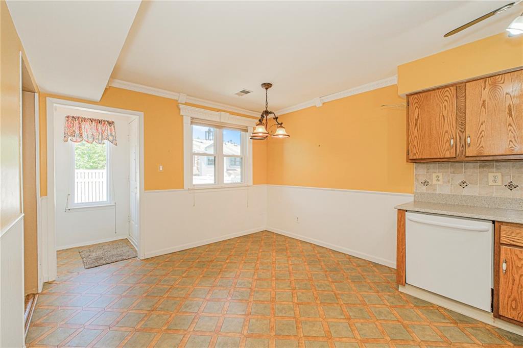 252 Ashworth Avenue New Springville Staten Island NY 10314