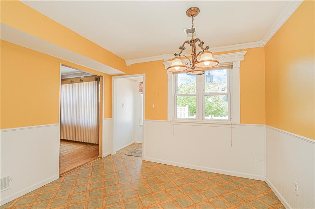 252 Ashworth Avenue New Springville Staten Island NY 10314