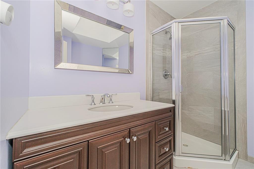 252 Ashworth Avenue New Springville Staten Island NY 10314