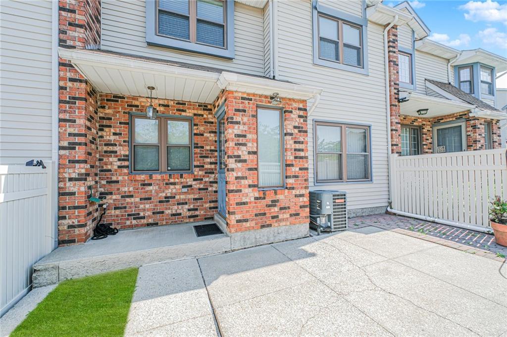 252 Ashworth Avenue New Springville Staten Island NY 10314
