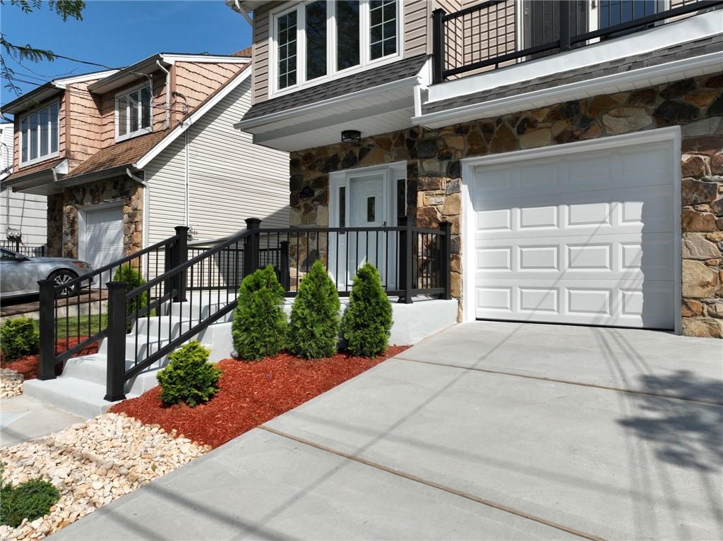 839 Sinclair Avenue Borough Park Staten Island NY 10309