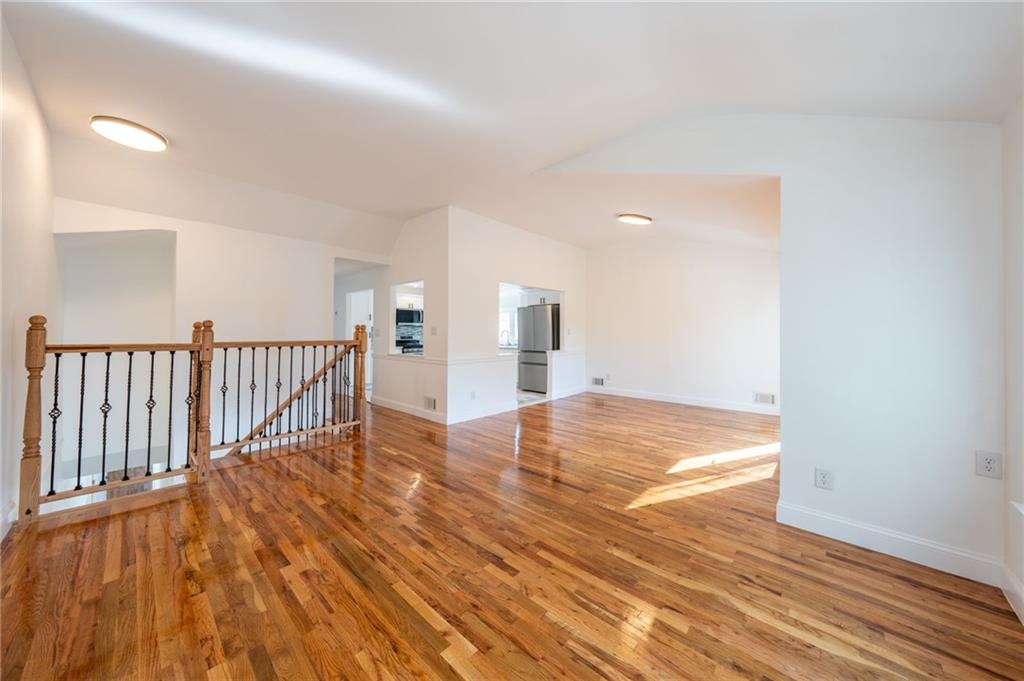839 Sinclair Avenue Borough Park Staten Island NY 10309