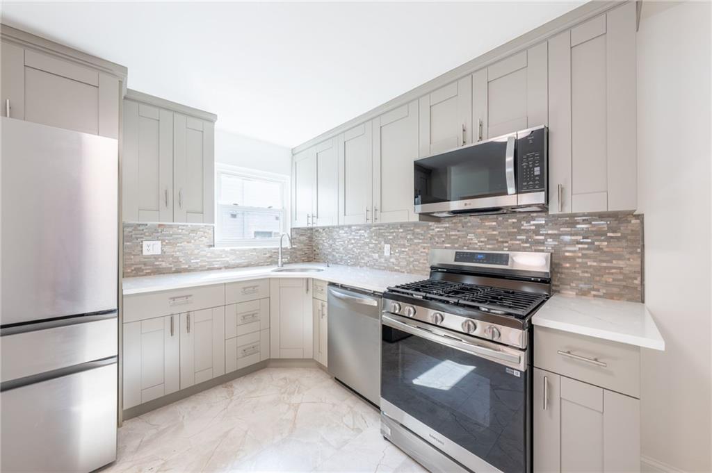 839 Sinclair Avenue Borough Park Staten Island NY 10309