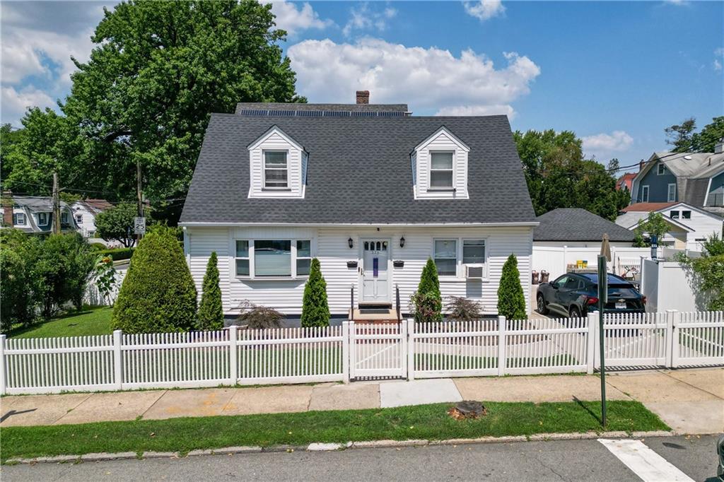 325 College Avenue Westerleigh Staten Island NY 10314