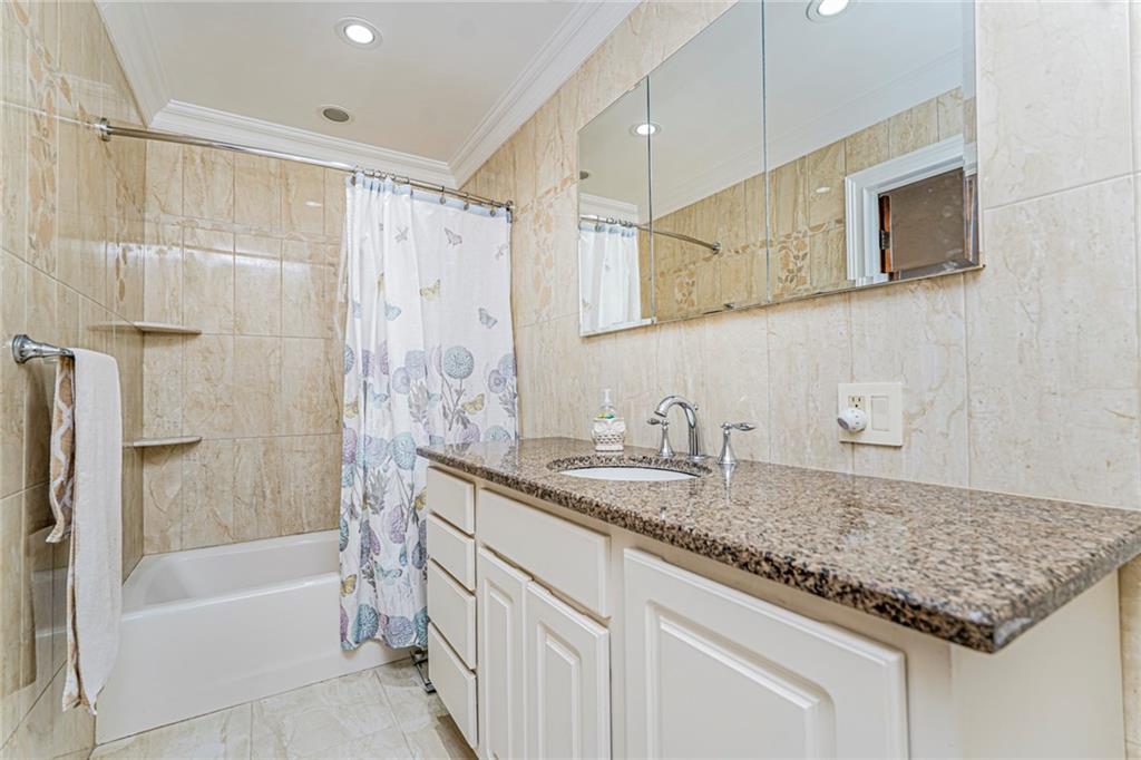 74 Longfellow Avenue Todt Hill Staten Island NY 10301