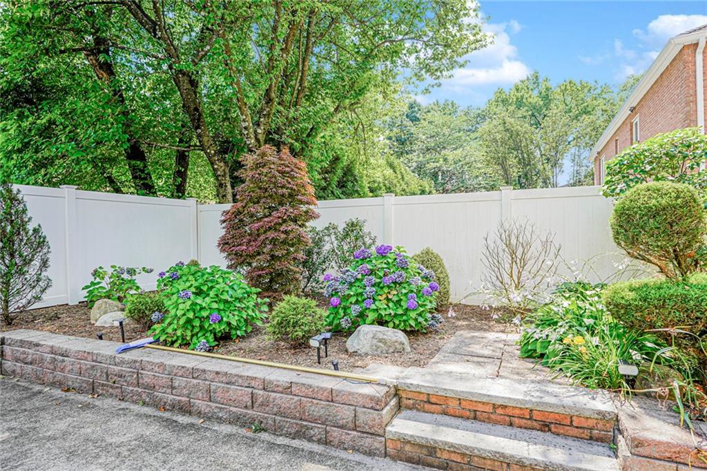 74 Longfellow Avenue Todt Hill Staten Island NY 10301