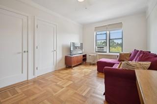 9524 Ft. Hamilton Parkway Bay Ridge Brooklyn NY 11209