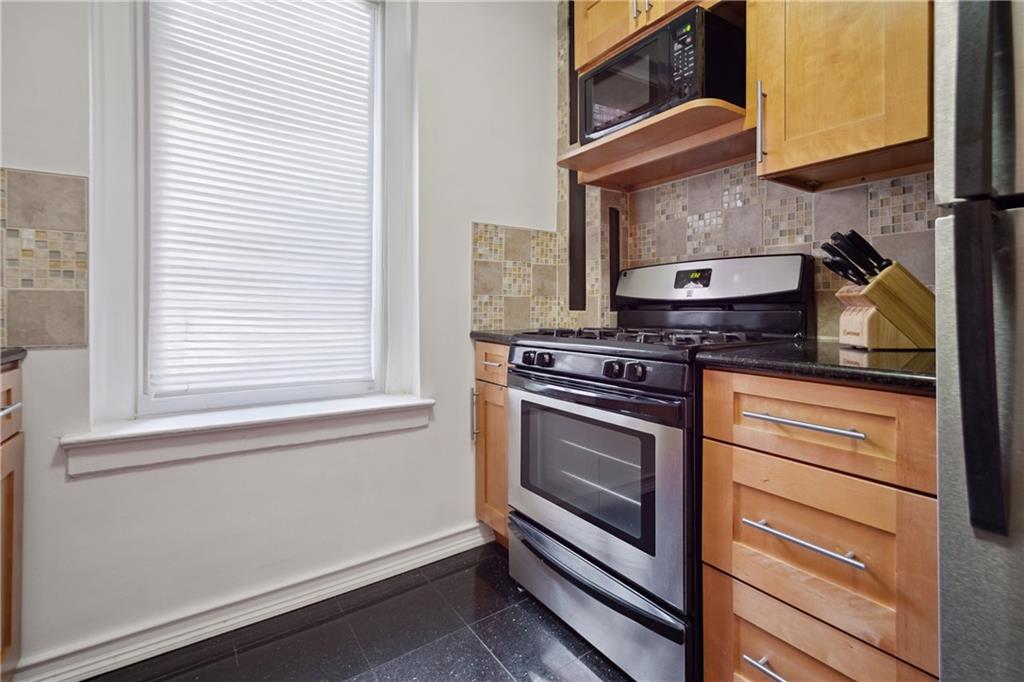 9524 Ft. Hamilton Parkway Bay Ridge Brooklyn NY 11209