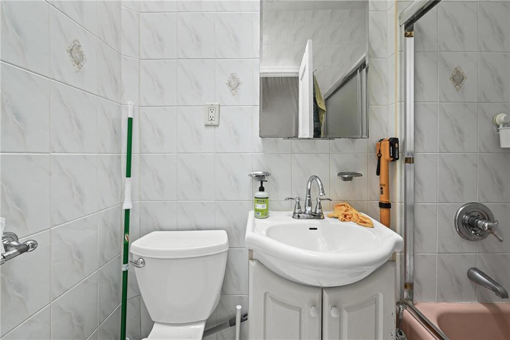2154 60th Street Borough Park Brooklyn NY 11204