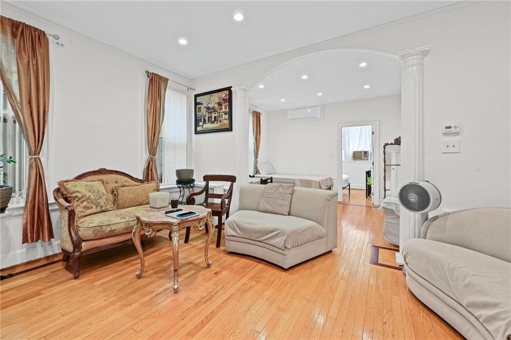 2154 60th Street Borough Park Brooklyn NY 11204