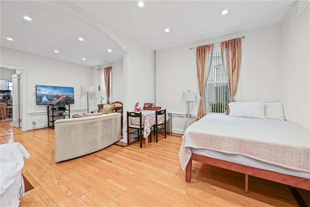 2154 60th Street Borough Park Brooklyn NY 11204