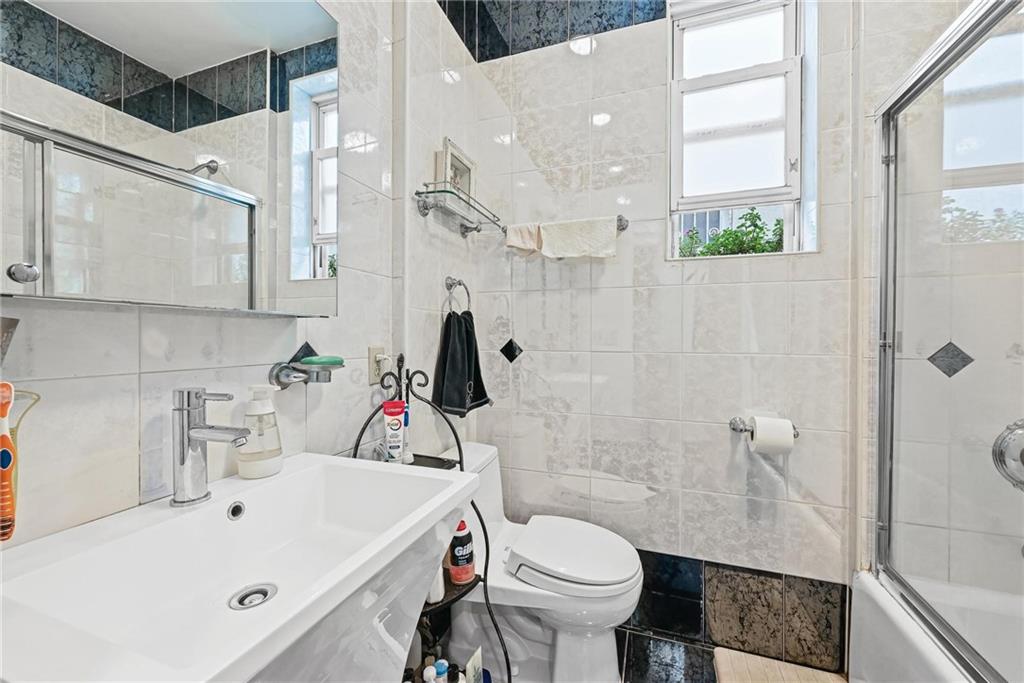 2154 60th Street Borough Park Brooklyn NY 11204