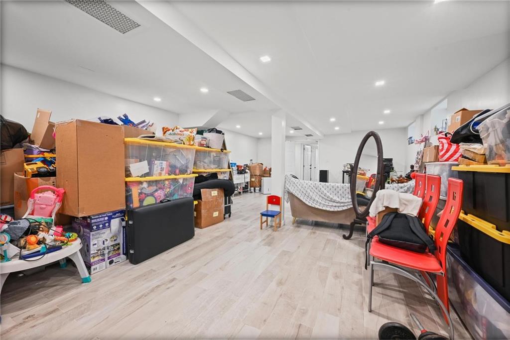 2154 60th Street Borough Park Brooklyn NY 11204