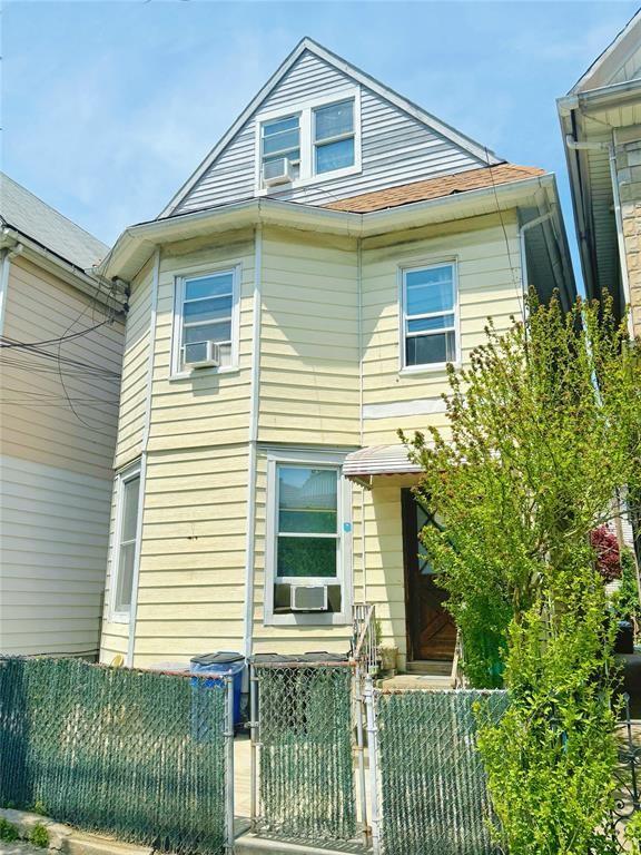 93-09 43rd Avenue Elmhurst Elmhurst NY 11373