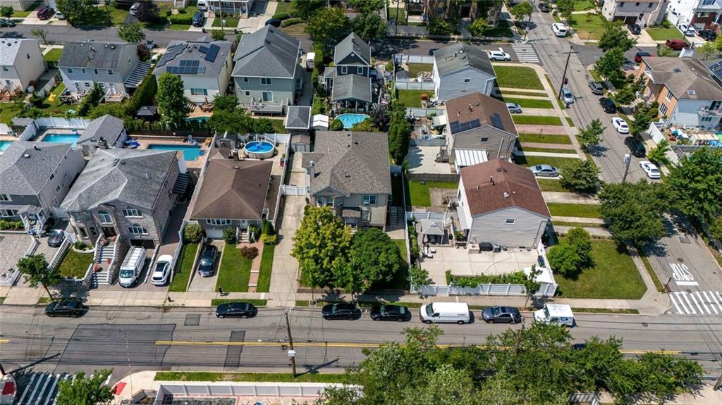 992 Huguenot Avenue Annadale Staten Island NY 10312