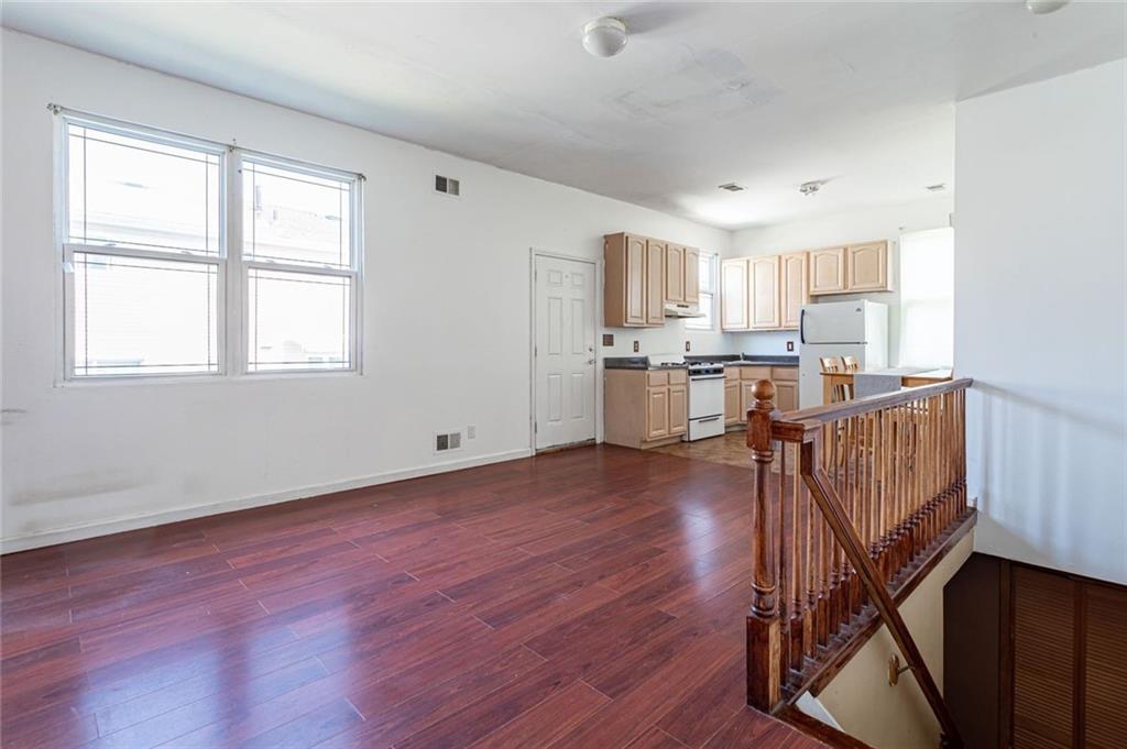 992 Huguenot Avenue Annadale Staten Island NY 10312