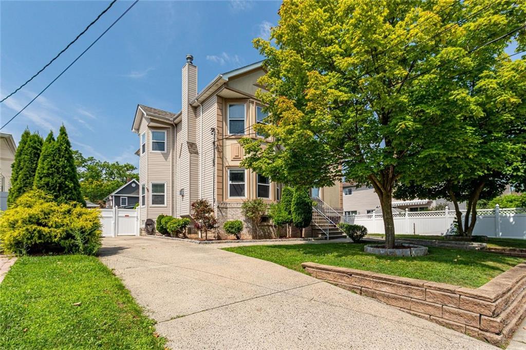 992 Huguenot Avenue Annadale Staten Island NY 10312
