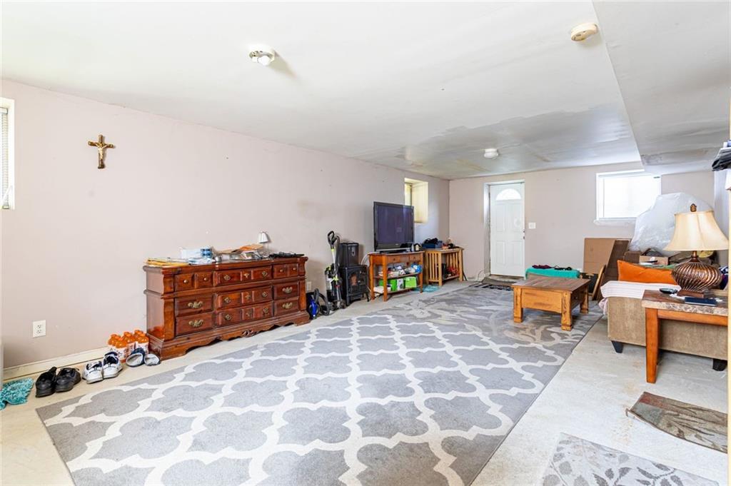 992 Huguenot Avenue Annadale Staten Island NY 10312