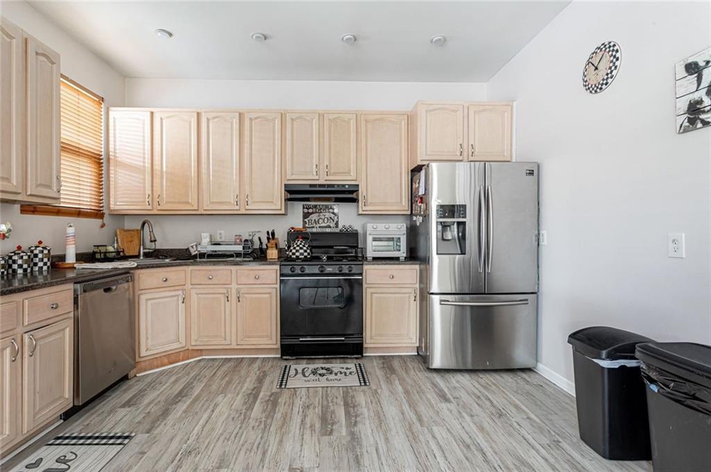 992 Huguenot Avenue Annadale Staten Island NY 10312