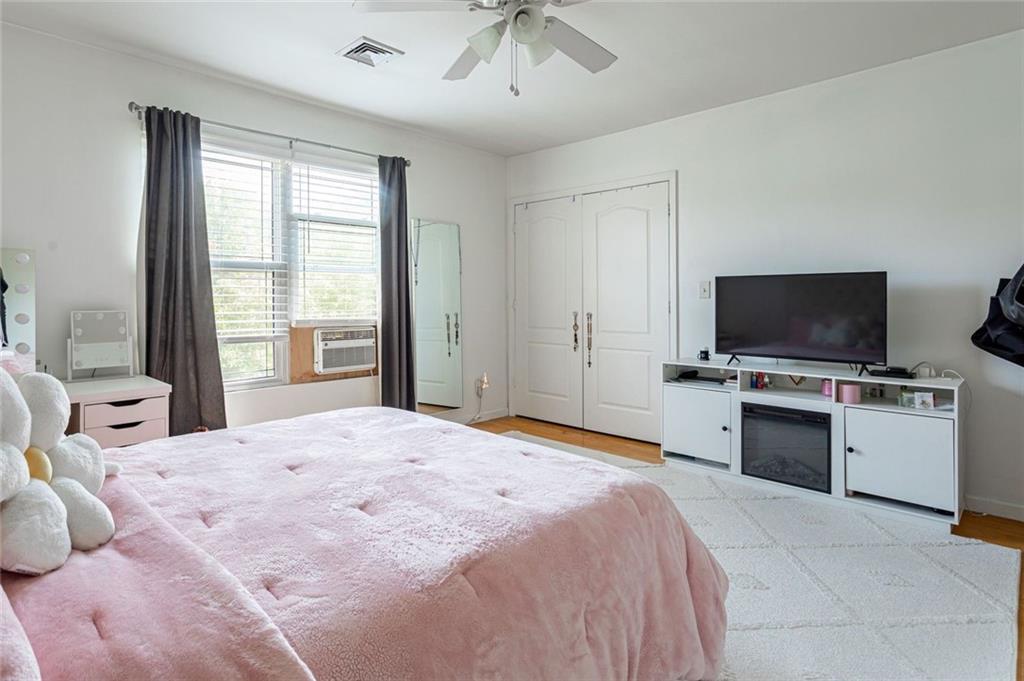 992 Huguenot Avenue Annadale Staten Island NY 10312