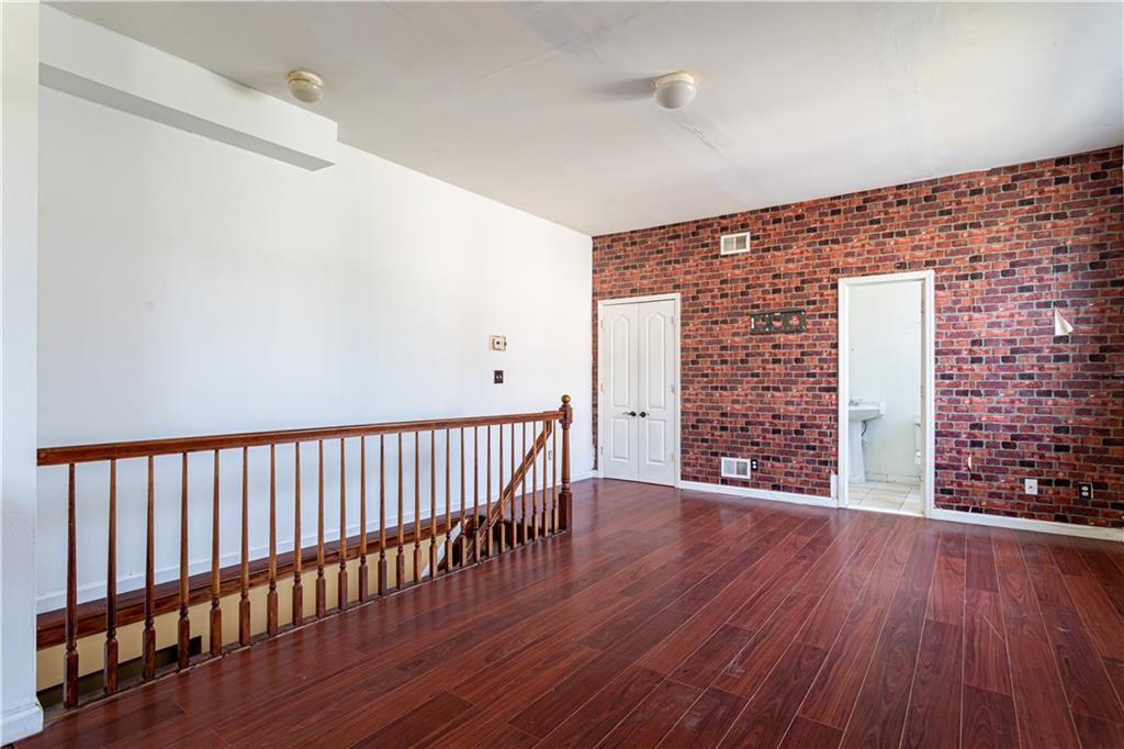 992 Huguenot Avenue Annadale Staten Island NY 10312