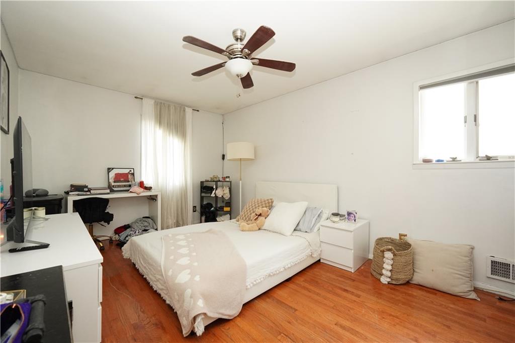 420 Stobe Avenue Midland Beach Staten Island NY 10306