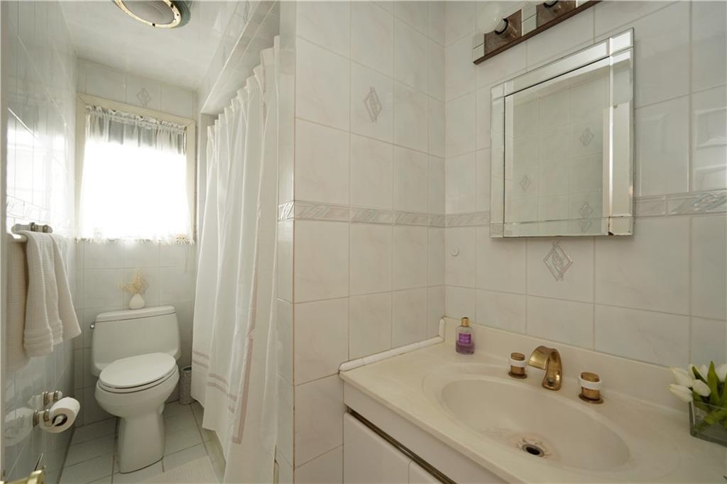420 Stobe Avenue Midland Beach Staten Island NY 10306
