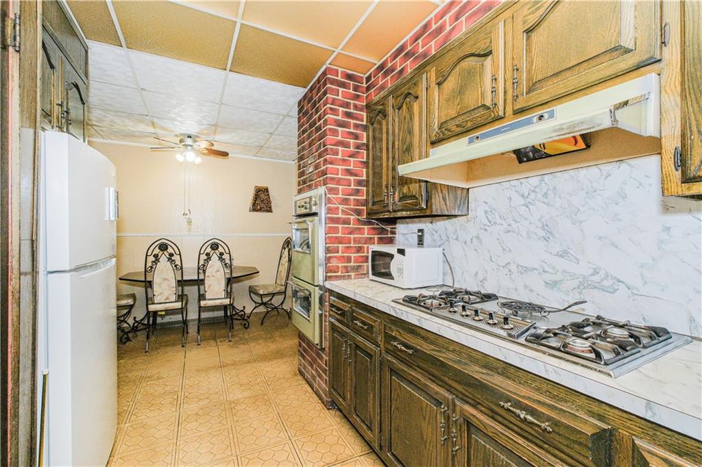 1959 73rd Street Bensonhurst Brooklyn NY 11204