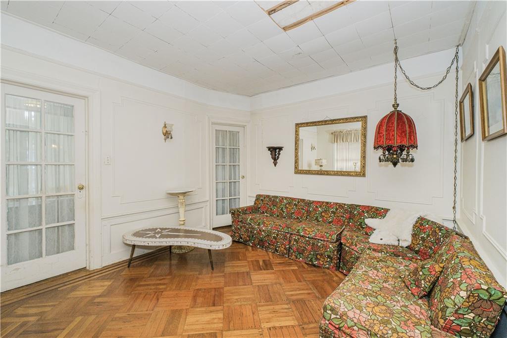 1959 73rd Street Bensonhurst Brooklyn NY 11204