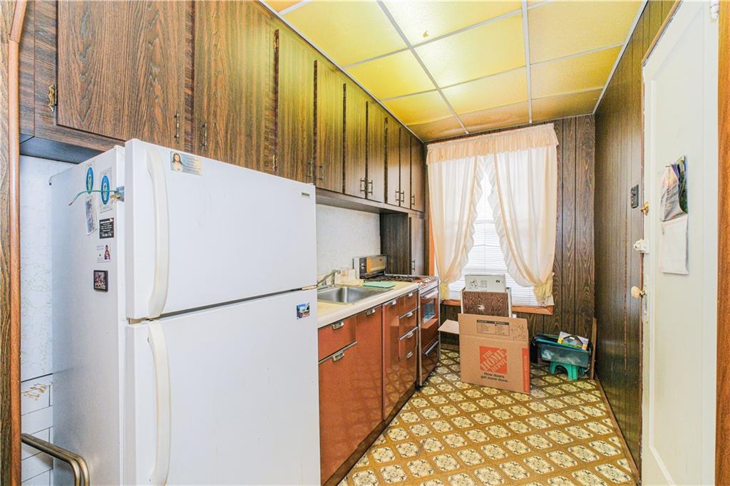 1959 73rd Street Bensonhurst Brooklyn NY 11204