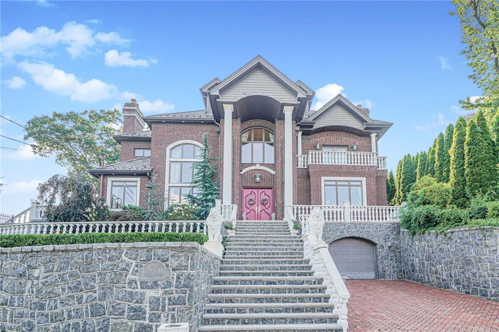 34 Claire Court Grymes Hill Staten Island NY 10312