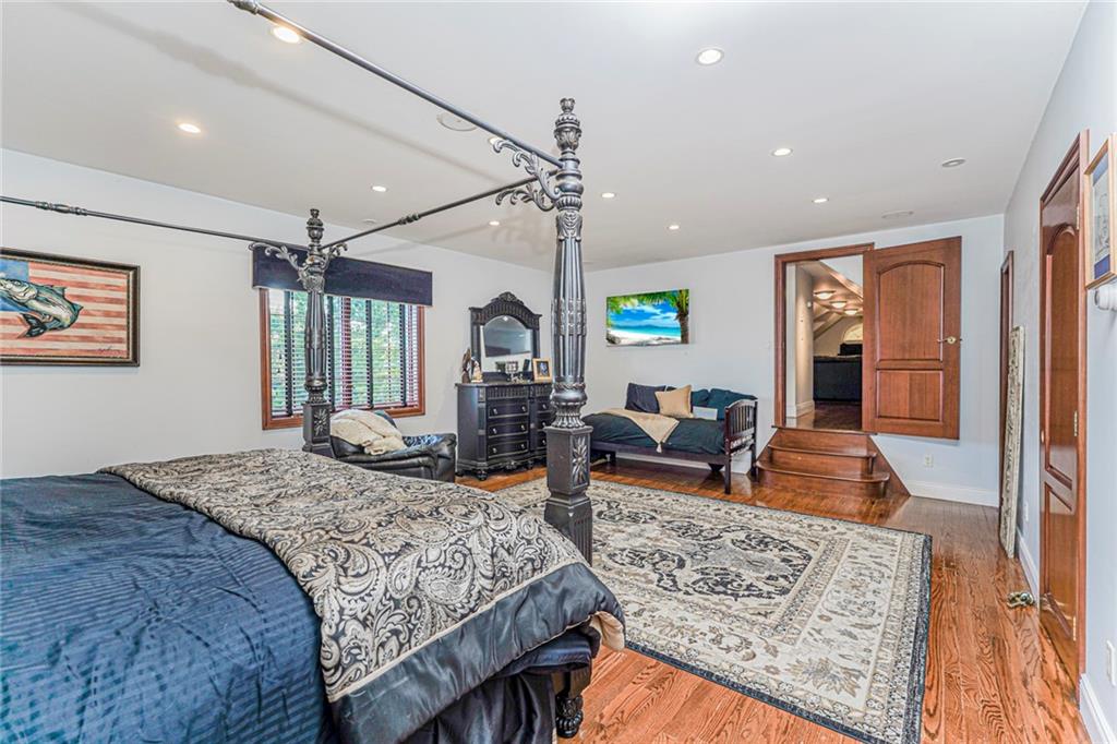 34 Claire Court Grymes Hill Staten Island NY 10312