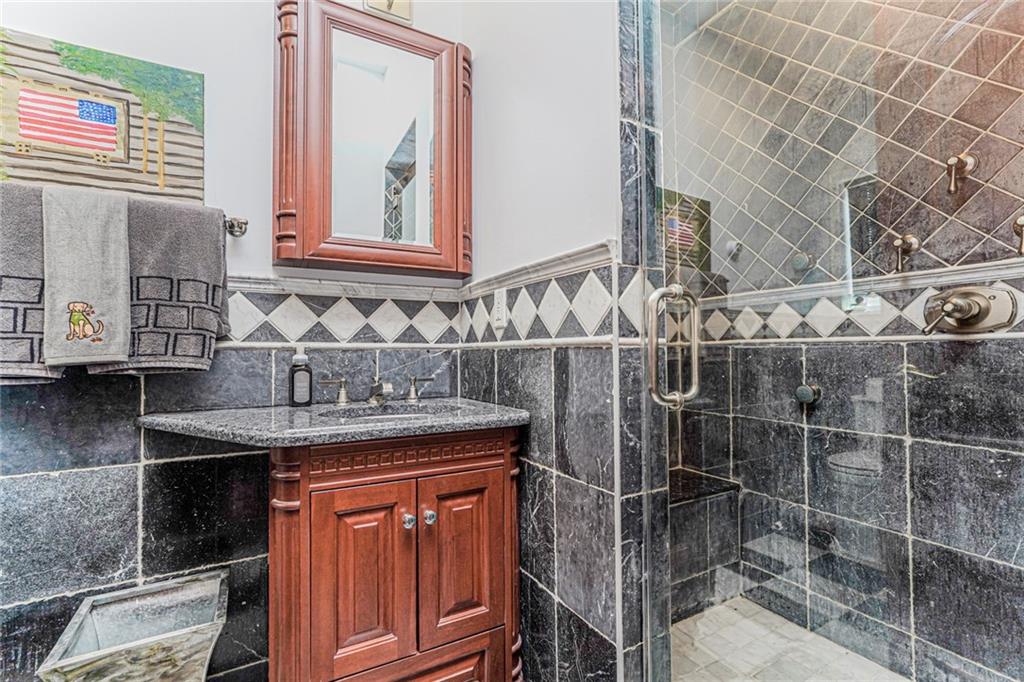 34 Claire Court Grymes Hill Staten Island NY 10312