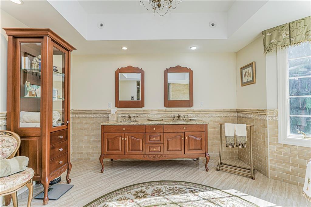 34 Claire Court Grymes Hill Staten Island NY 10312