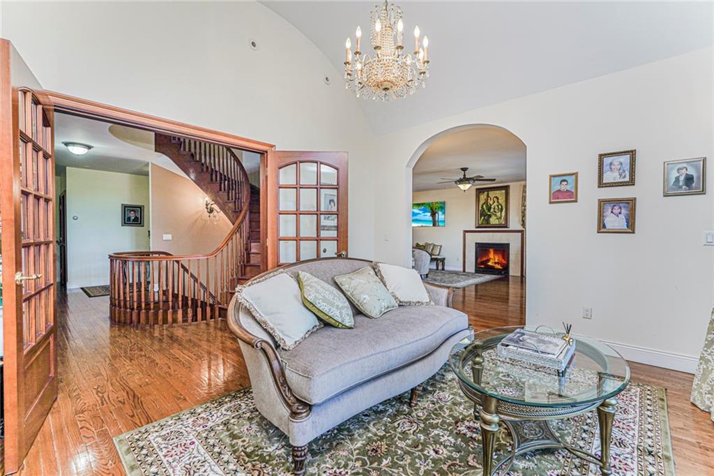 34 Claire Court Grymes Hill Staten Island NY 10312