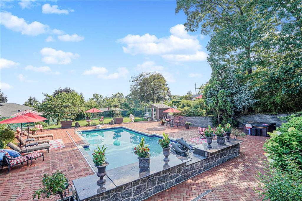 34 Claire Court Grymes Hill Staten Island NY 10312
