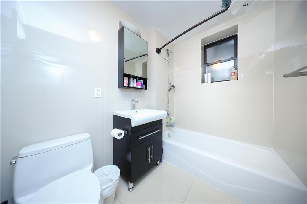 1520 West 10th Street Bensonhurst Brooklyn NY 11204