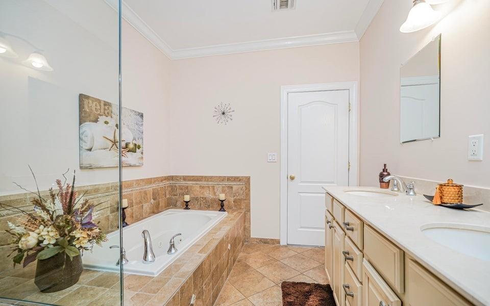68 Tiller Court Richmond Valley Staten Island NY 10309