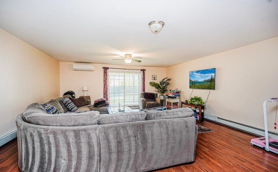 68 Tiller Court Richmond Valley Staten Island NY 10309