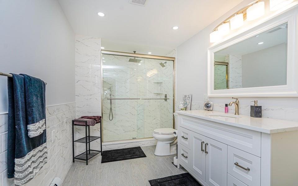 68 Tiller Court Richmond Valley Staten Island NY 10309