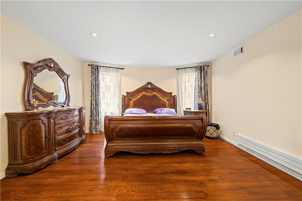 2650 East 19th Street Sheepshead Bay Brooklyn NY 11235