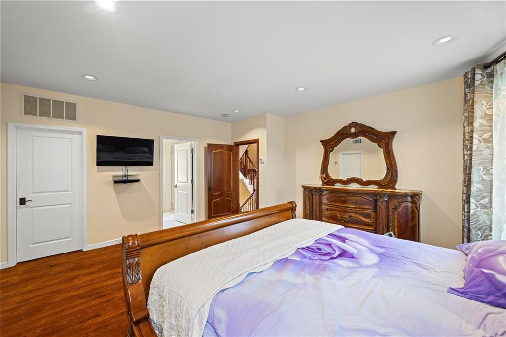 2650 East 19th Street Sheepshead Bay Brooklyn NY 11235