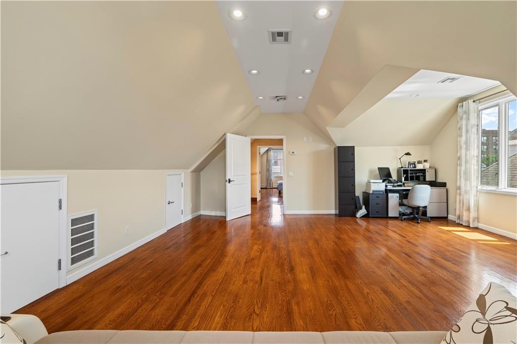 2650 East 19th Street Sheepshead Bay Brooklyn NY 11235
