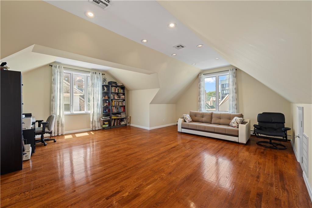 2650 East 19th Street Sheepshead Bay Brooklyn NY 11235