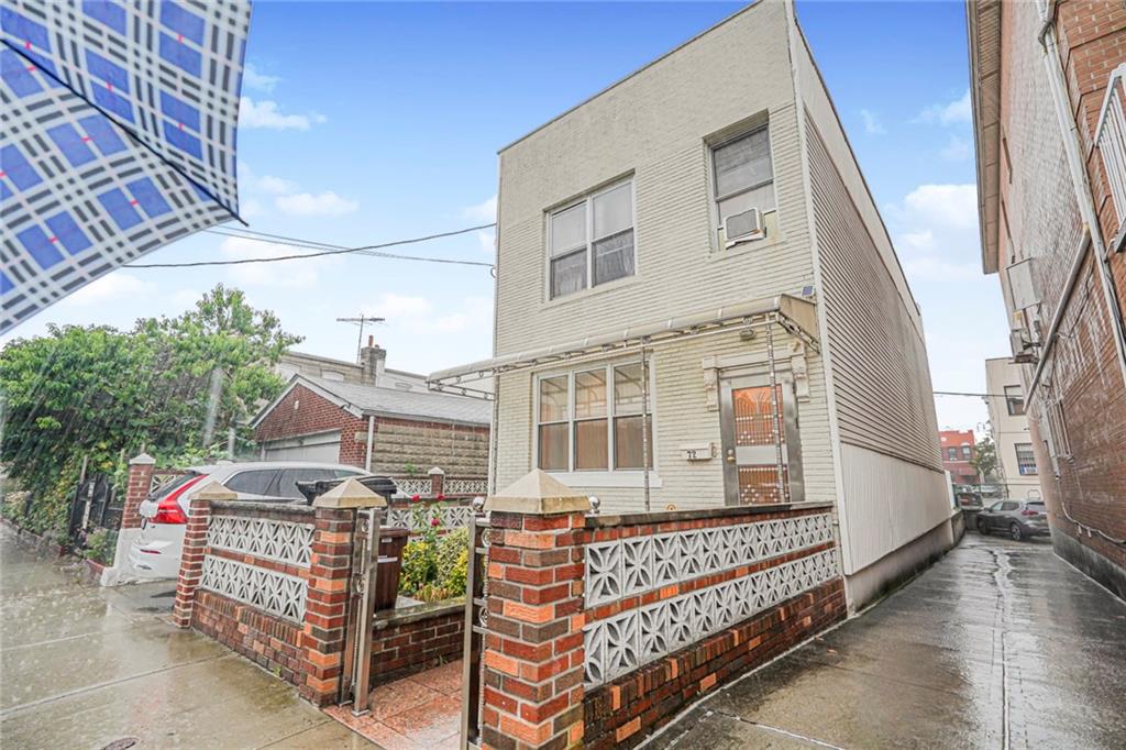 72 Bay 38th Street Gravesend Brooklyn NY 11214