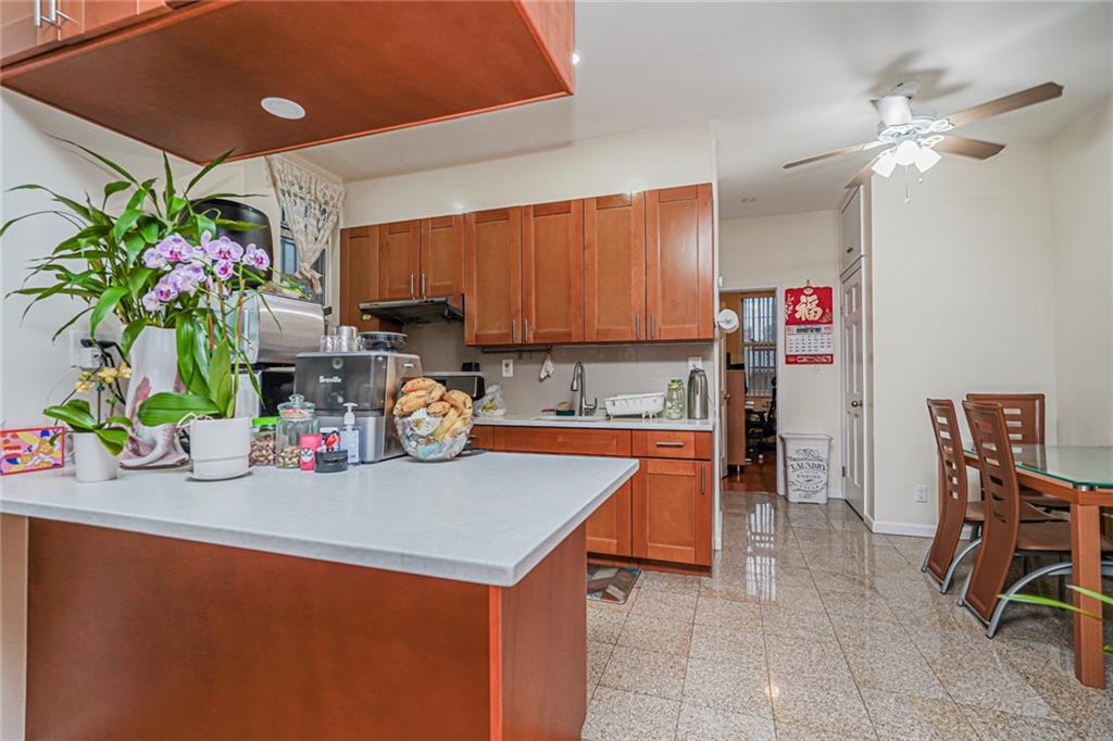 72 Bay 38th Street Gravesend Brooklyn NY 11214