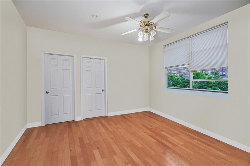 72 Bay 38th Street Gravesend Brooklyn NY 11214