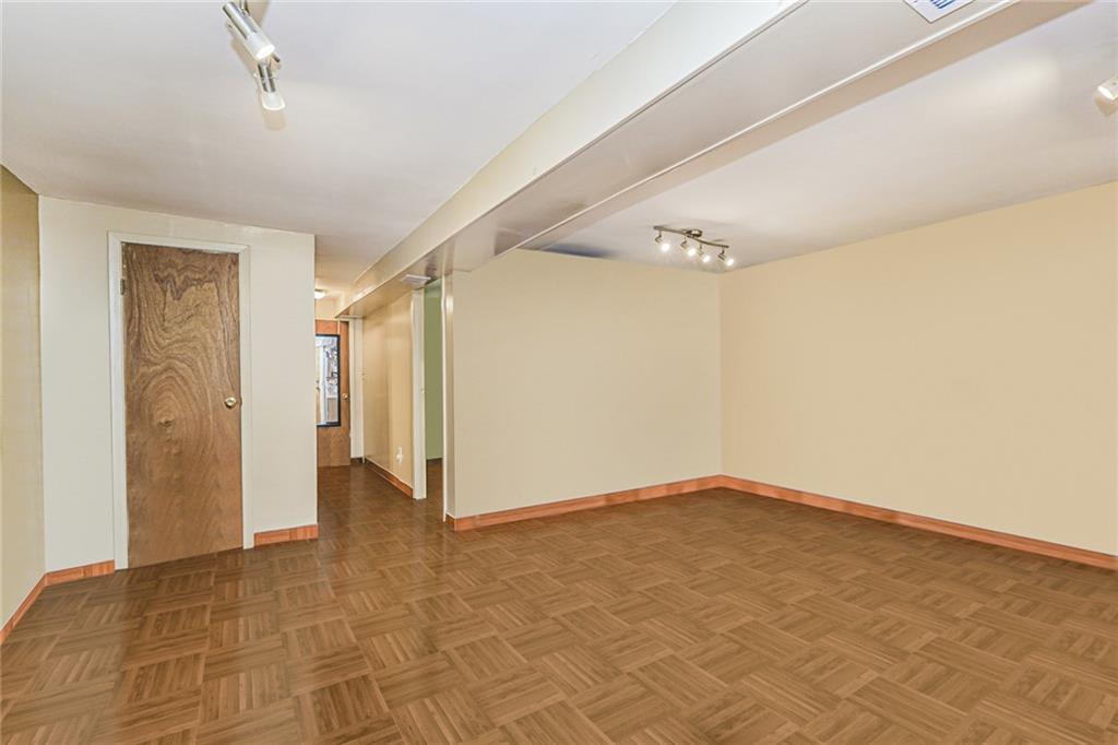 6421 19th Avenue Borough Park Brooklyn NY 11204