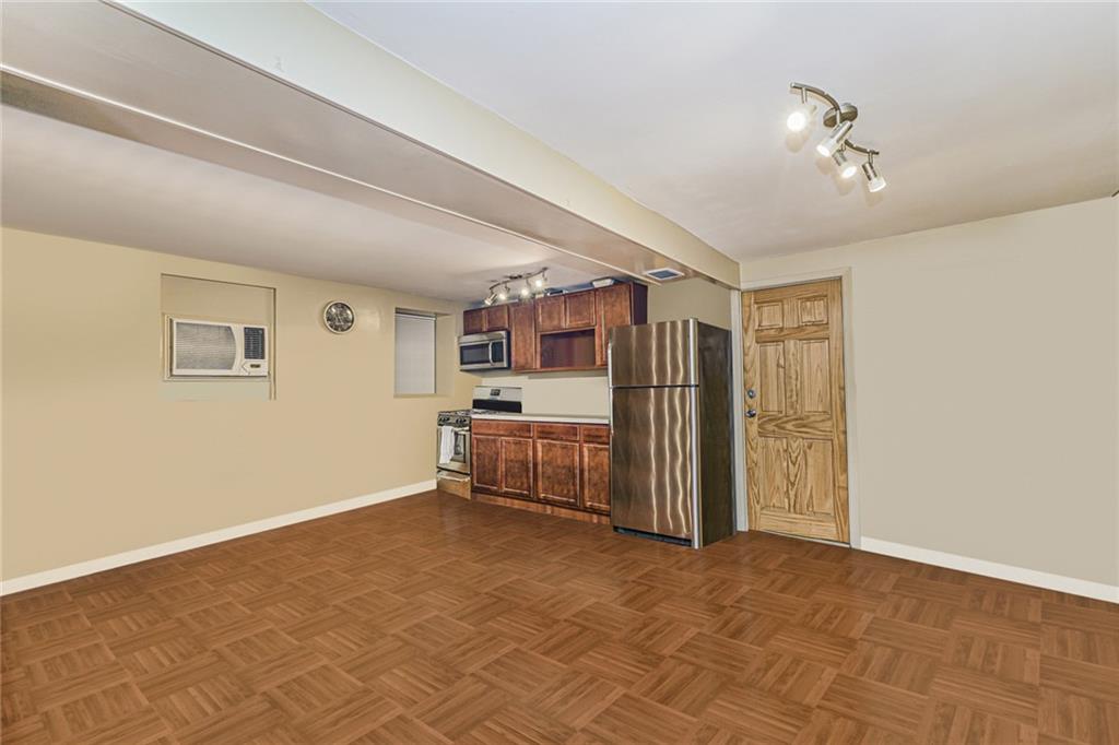 6421 19th Avenue Borough Park Brooklyn NY 11204