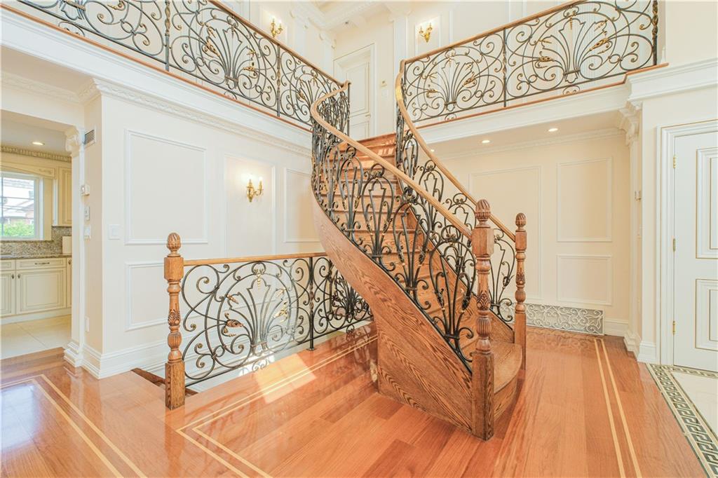 4094 Ocean Avenue Manhattan Beach Brooklyn NY 11235